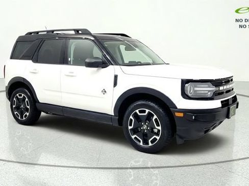 Used 2024 Ford Bronco Sport Outer Banks w/ Tech Package AWD/4WD image 1