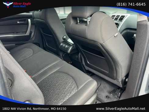 Used 2012 GMC Acadia SL FWD image 9