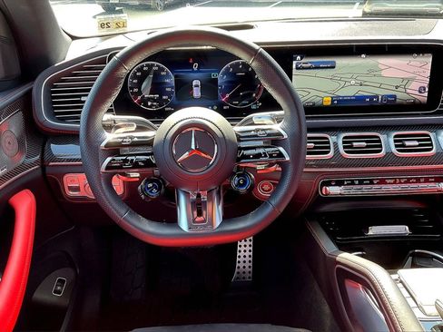 Used 2025 Mercedes-Benz GLE 53 AMG 4MATIC image 5
