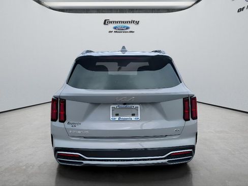 Used 2023 Kia Sorento SX image 7