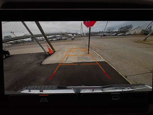 Used 2026 GMC Sierra 2500 SLE w/ SLE Value Package; image 25