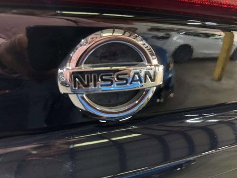 Used 2022 Nissan Maxima SR w/ Sport Mat Group image 18