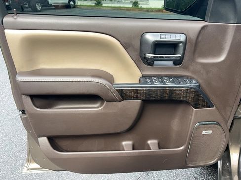 Used 2015 GMC Sierra 1500 Denali w/ Driver Alert Package AWD/4WD image 11