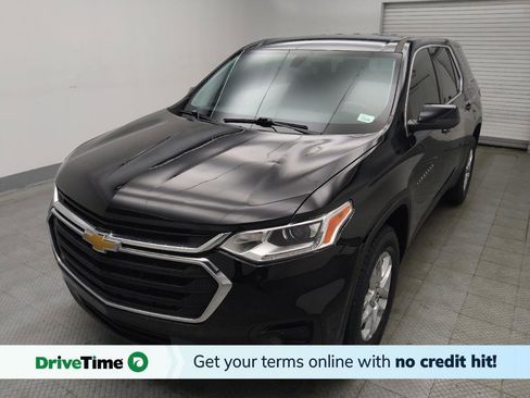 Used 2021 Chevrolet Traverse LS FWD image 1
