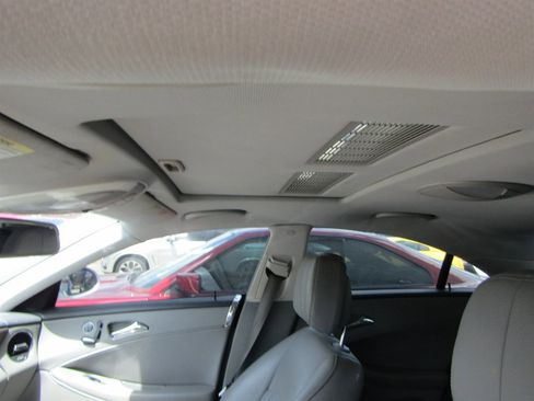 Used 2008 Mercedes-Benz CLS 550 image 11