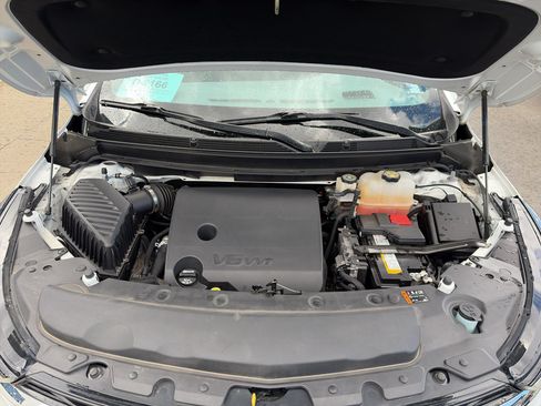 Used 2022 Buick Enclave Premium AWD/4WD image 16