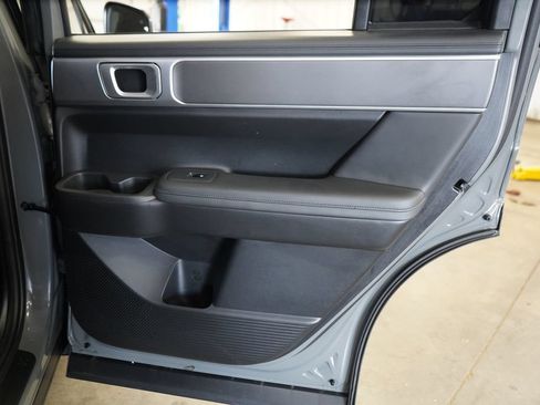 Used 2025 Hyundai Santa Fe SEL FWD image 22