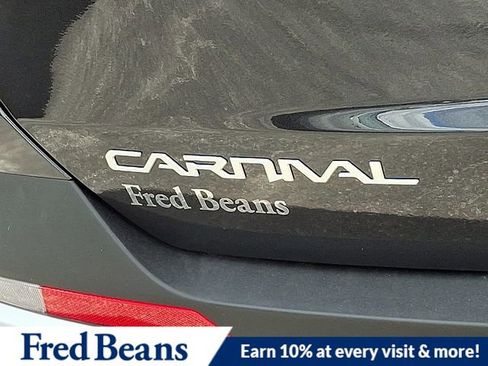 New 2026 Kia Carnival EX image 17