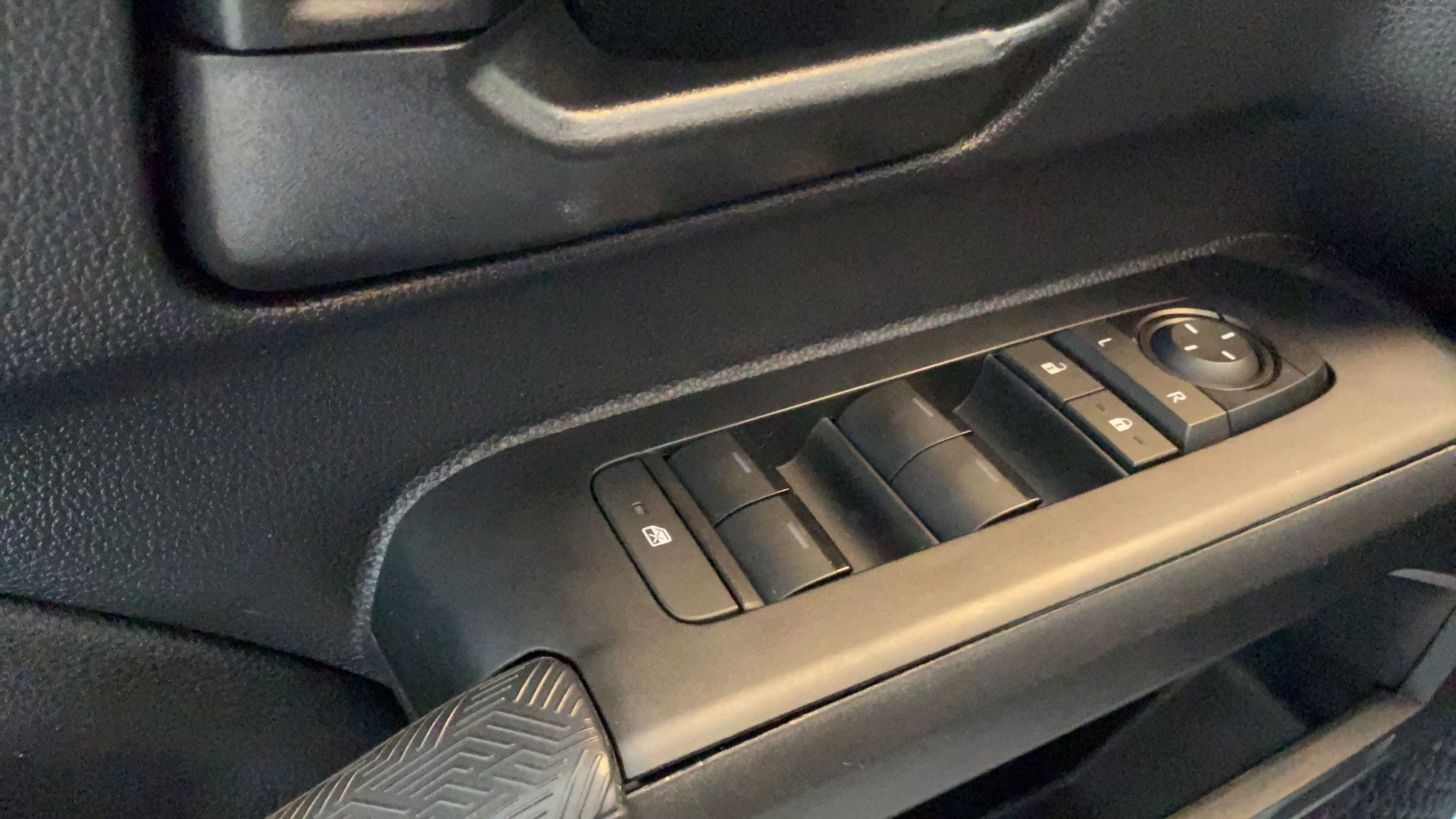 Certified 2024 Toyota Tacoma SR RWD image 22