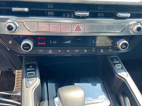Used 2024 Kia Telluride SX X-Line AWD/4WD image 16