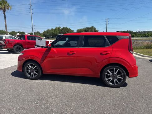 Used 2022 Kia Soul Turbo FWD image 4