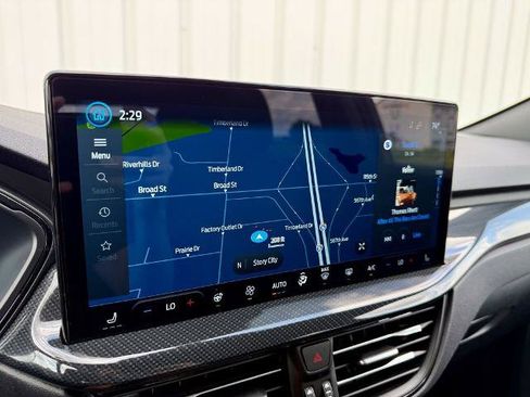 Certified 2025 Ford Escape ST-Line Elite w/ Premium Technology Package AWD/4WD image 30