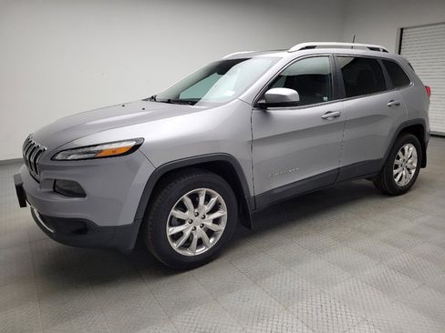 Used 2016 Jeep Cherokee Limited AWD/4WD image 2
