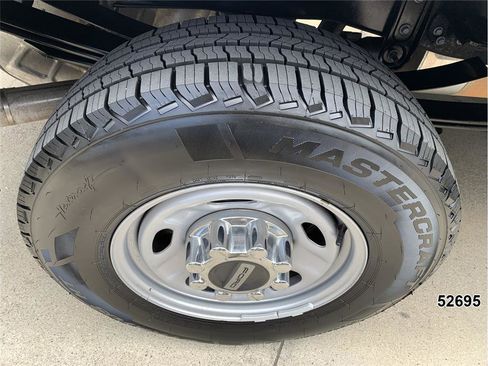 Used 2021 Ford F250 XL w/ Power Equipment Group AWD/4WD image 22