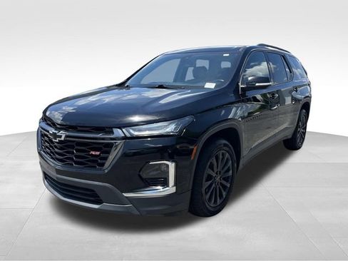 Used 2023 Chevrolet Traverse RS w/ LPO, Floor Liner Package FWD image 7