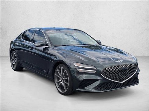 Used 2022 Genesis G70 2.0T w/ Prestige Package RWD image 3