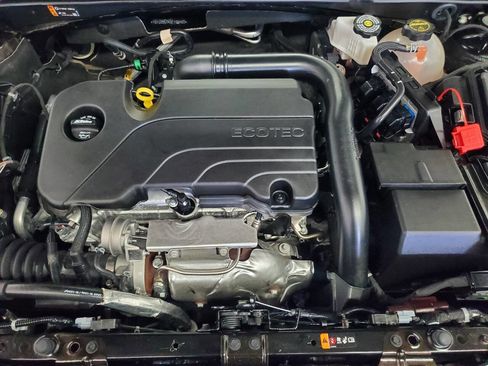 Used 2025 Chevrolet Malibu LS image 4