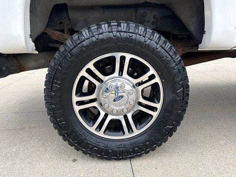 Used 2016 Ford F250 Platinum w/ FX4 Off-Road Package AWD/4WD image 53