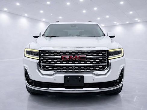 Used 2020 GMC Acadia Denali w/ Denali Ultimate Package image 3