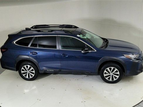 Used 2023 Subaru Outback Premium image 42