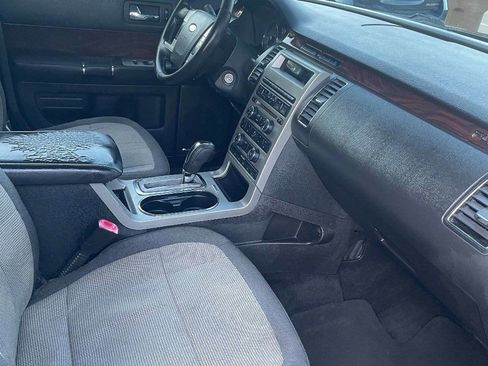 Used 2010 Ford Flex SEL image 7