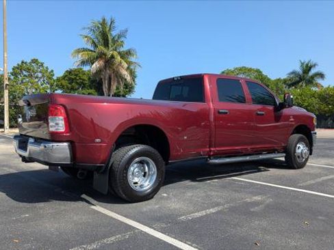 Used 2024 RAM 3500 Tradesman w/ Chrome Appearance Group AWD/4WD image 7