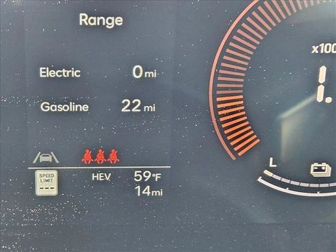 New 2025 Hyundai Tucson SEL image 11