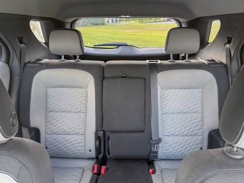 Used 2019 Chevrolet Equinox LS w/ LS Convenience Package FWD image 21