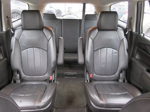 Used 2016 Buick Enclave Leather image 21