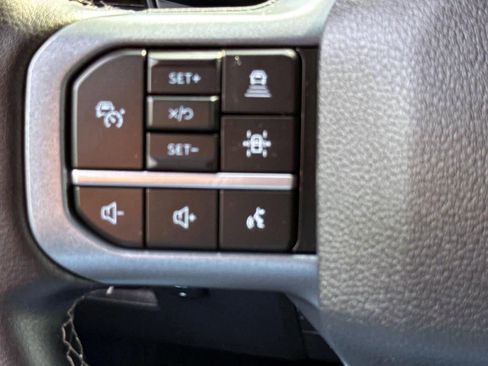 Used 2025 Ford F150 Lariat AWD/4WD image 24