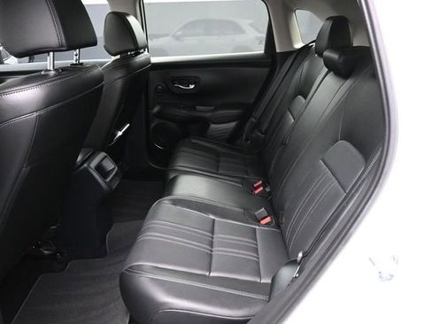 Certified 2026 Honda HR-V EX-L image 2