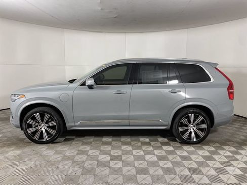 Certified 2025 Volvo XC90 T8 Plus w/ Protection Package Premier AWD/4WD image 10