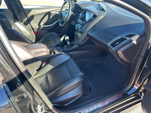 Used 2014 Ford Focus ST w/ Equipment Group 202A image 12