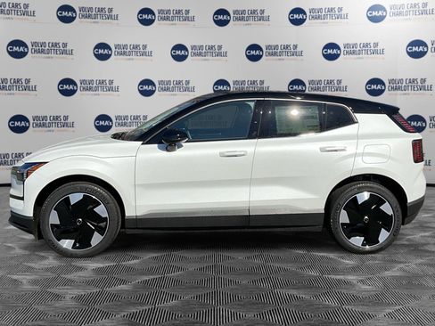 New 2026 Volvo EX30 Plus image 2