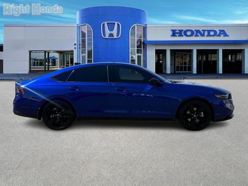 Used 2024 Honda Accord Sport image 10