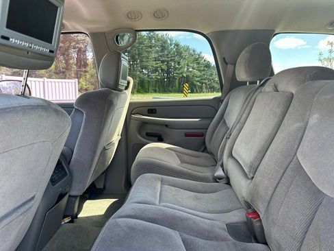 Used 2005 GMC Yukon SLE w/ Cargo Package RWD image 19