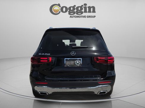 Certified 2026 Mercedes-Benz GLB 250 image 4