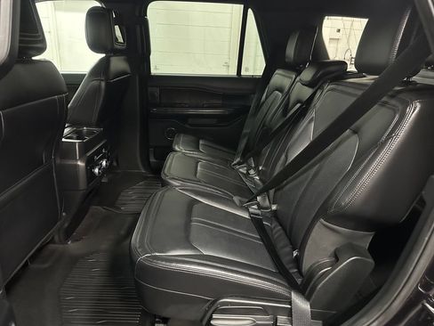 Used 2021 Ford Expedition Limited AWD/4WD image 22