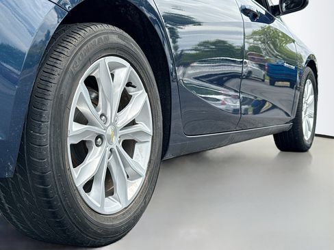 Used 2021 Chevrolet Malibu LT FWD image 15