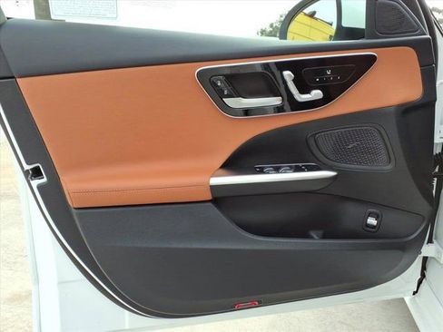 Used 2025 Mercedes-Benz C 300 4MATIC Sedan image 12