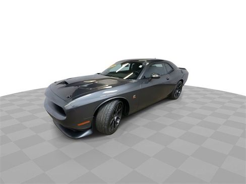 Used 2019 Dodge Challenger R/T Scat Pack image 4