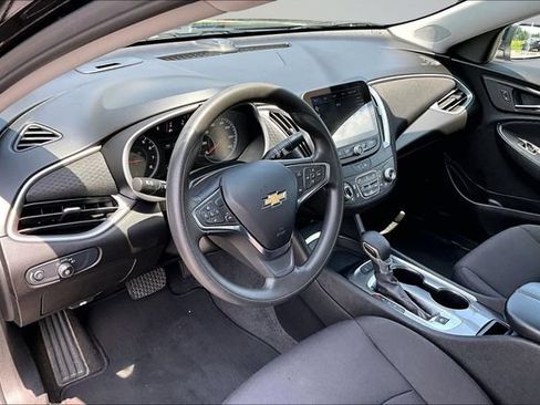 Used 2024 Chevrolet Malibu LT FWD image 16