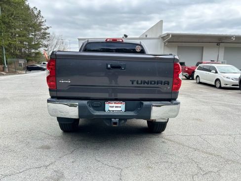 Used 2017 Toyota Tundra SR5 w/ SR5 Upgrade Package image 5