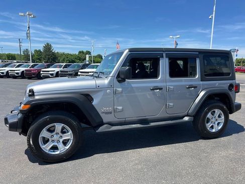 Used 2020 Jeep Wrangler Unlimited Sport S AWD/4WD image 3