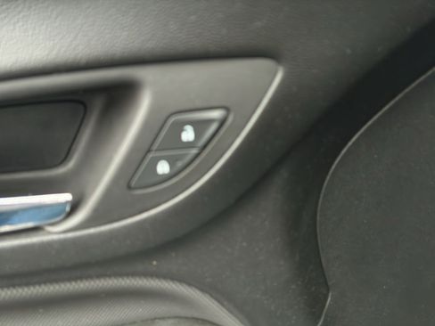 Used 2022 Chevrolet Equinox RS w/ RS Leather Package FWD image 22
