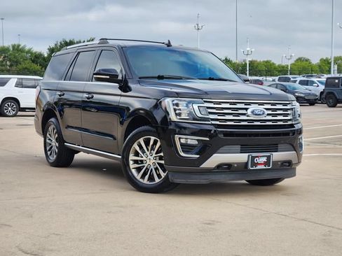 Used 2018 Ford Expedition Limited w/ Equipment Group 301A AWD/4WD image 2
