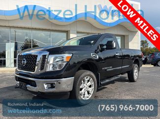 Used 2017 Nissan Titan SV image 1