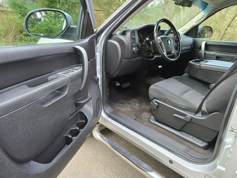 Used 2010 Chevrolet Silverado 1500 LT w/ Power Pack Plus image 20