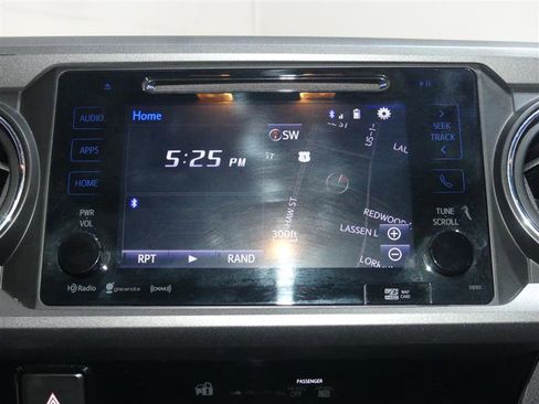 Used 2017 Toyota Tacoma TRD Off-Road w/ Tow Package image 33