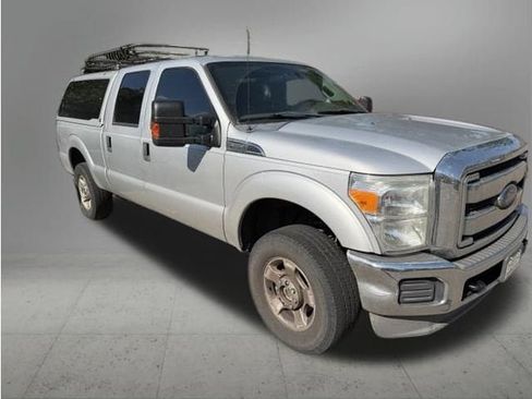 Used 2014 Ford F250 XLT w/ XLT Interior Package AWD/4WD image 2
